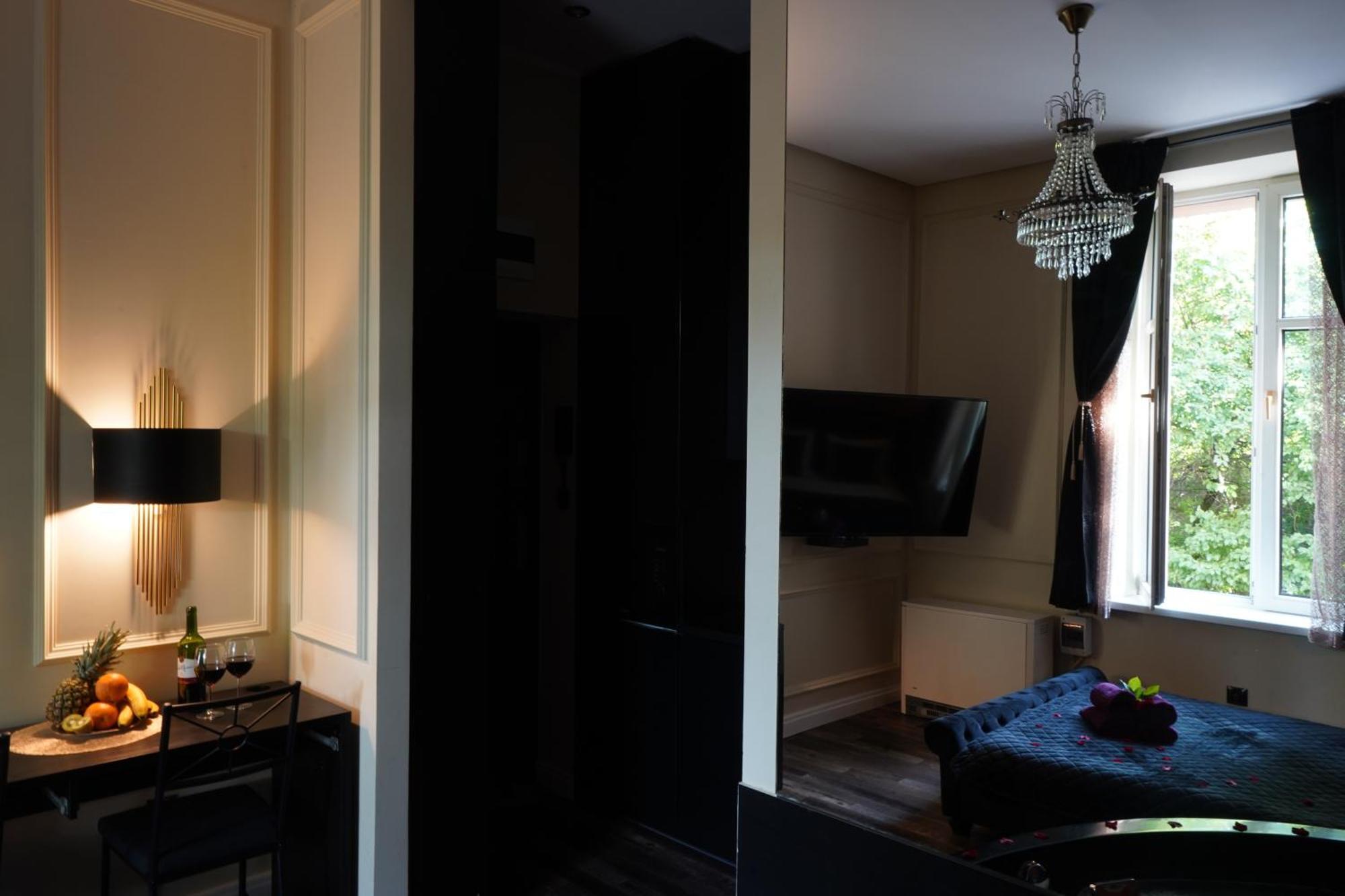 Spa Bath Apartment — Photos 3